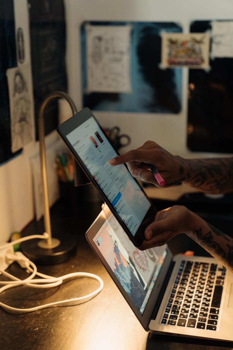A participant using a digital workspace